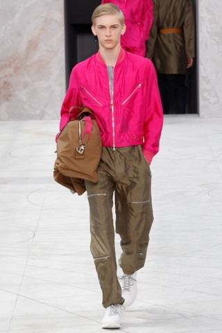 Louis Vuitton / - 2015